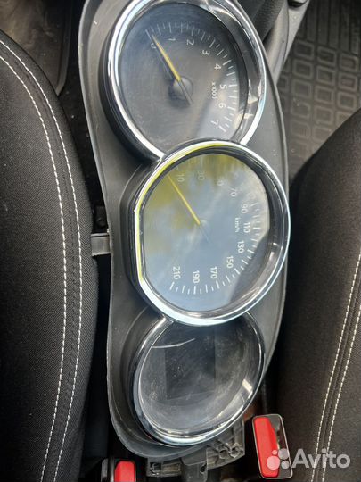 Щиток приборов duster