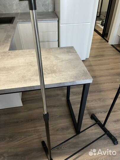 Вешалка для одежды напольная