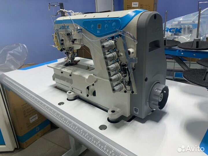 Промышленная швейная машина Jack W4-D-01GB
