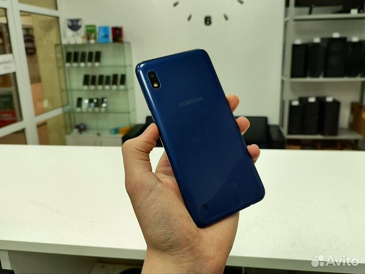 Samsung Galaxy A10, 2/32 ГБ
