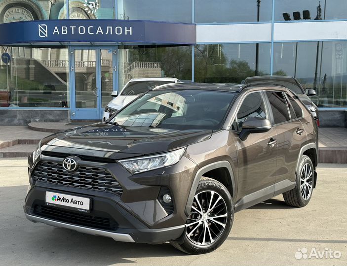Toyota RAV4 2.5 AT, 2021, 70 000 км