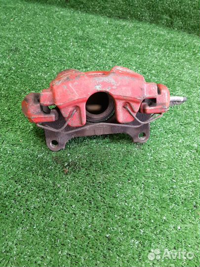 Суппорт передний правый ауди a4b8