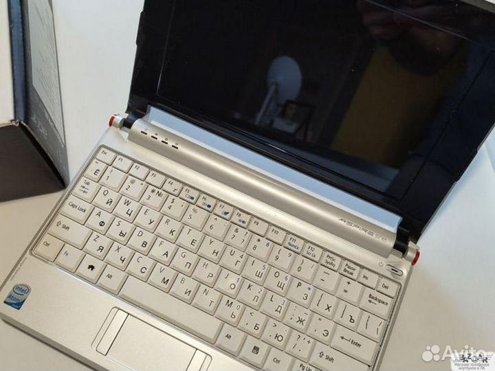 Нетбук Acer Aspire One Zg5