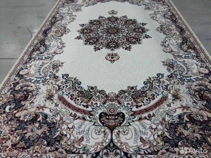 Ковер размером : 2.80х3.80 (№ 25781-27) новый