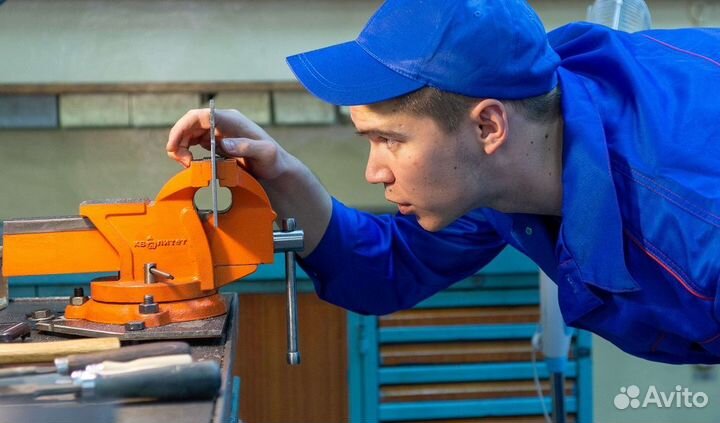 Слесарь мср вахта