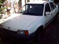 Opel Kadett 1.3 MT, 1986, 73 000 км, с пробегом, цена 80 000 руб.