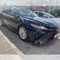 Toyota Camry 2.5 AT, 2018, 133 000 км, с пробегом, цена 2 099 000 руб.