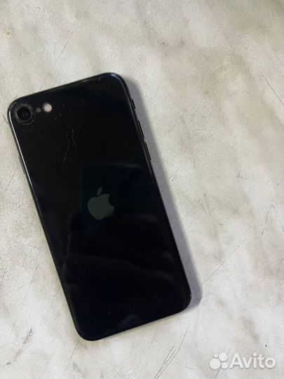 iPhone SE (2020), 128 ГБ