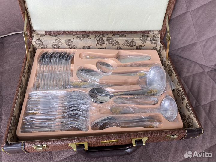 Набор столовых приборов