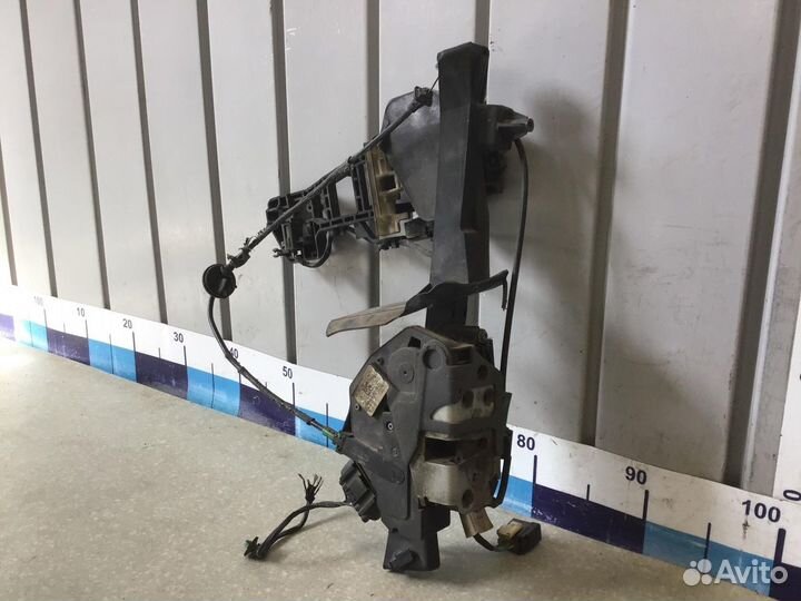 Замок двери передней правой Ford Focus III 2011