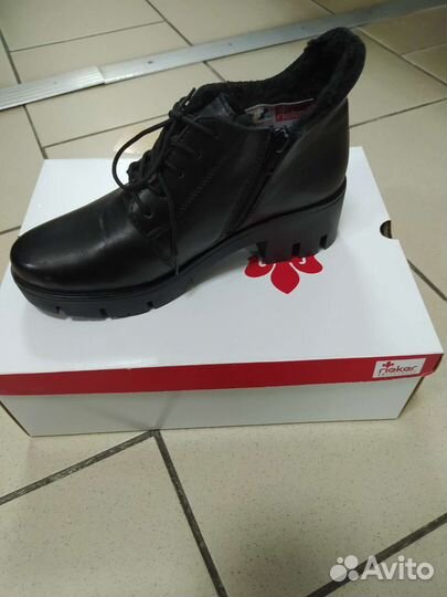 Ботинки женские