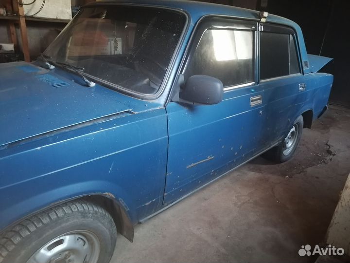 ВАЗ 2107 1.5 МТ, 2002, битый, 140 000 км