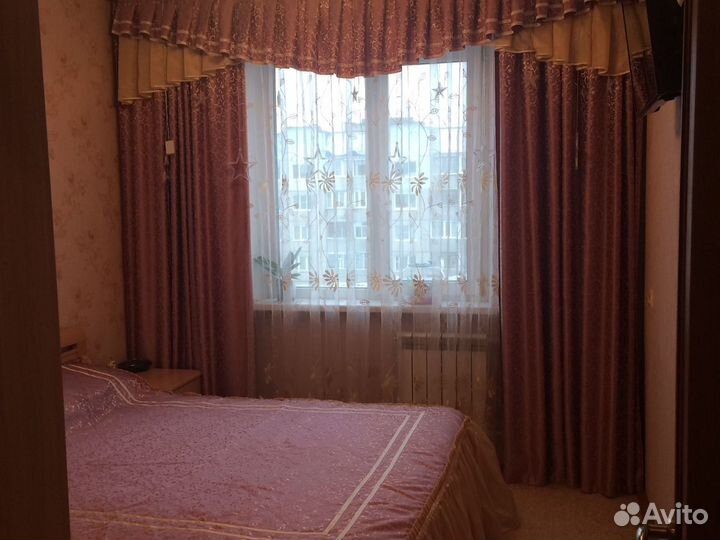 Ламбрекен, шторы и покрывало