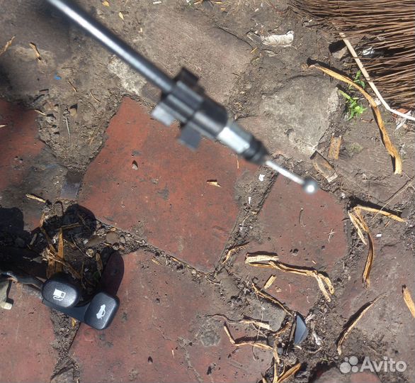 Трос лючка бензобака и багажника Hyundai Solaris 1