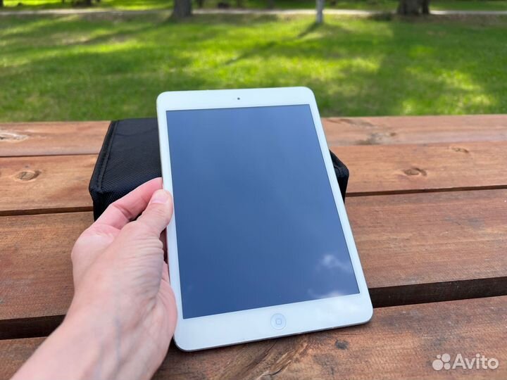 iPad mini версия Wi-Fi для детишек