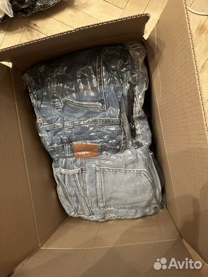 Вещи женские в коробке