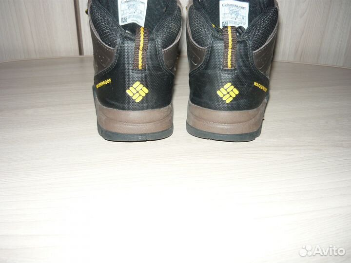 Кроссовки детские