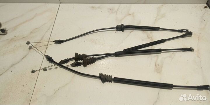 Тросик внутренней ручки двери Skoda Octavia