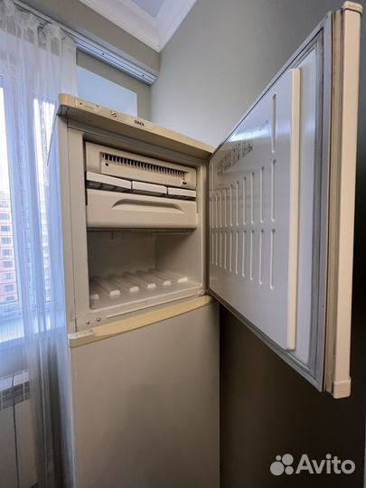Б/у Холодильник Stinol 110ER