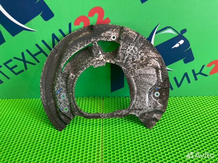 Защитный кожух передний правый Bmw X5 E70 N57D30A