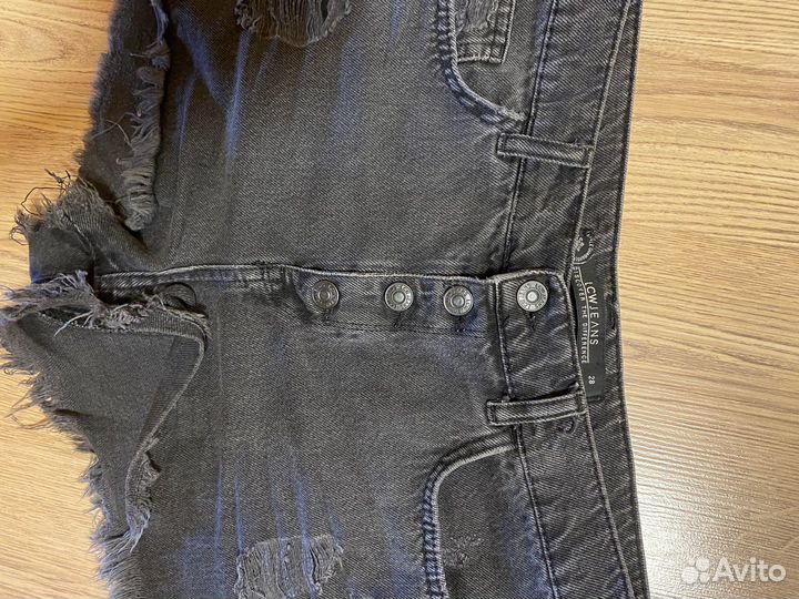 Джинсовые шорты