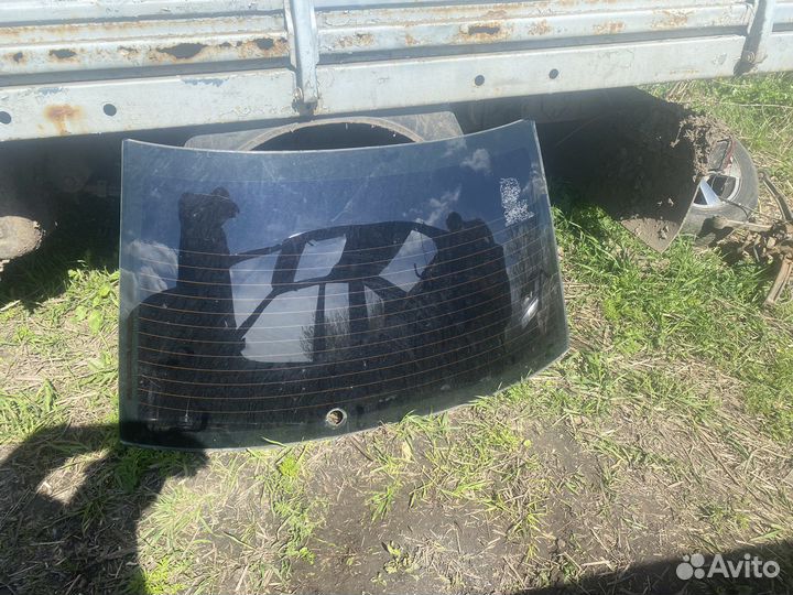 Заднее стекло galant 8