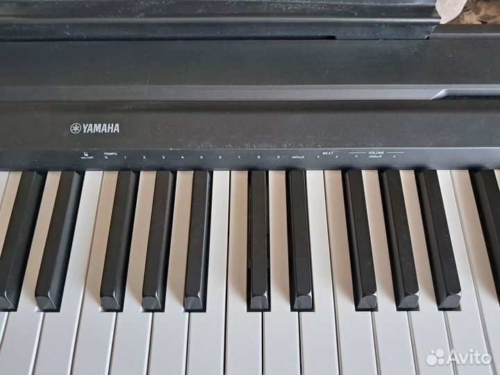 Yamaha P-45 со стойкой