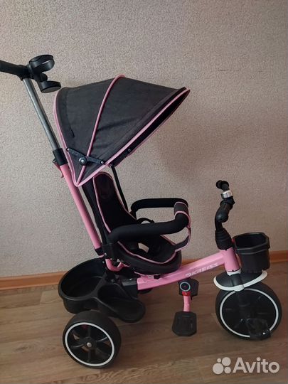 Детский трехколесный велосипед коляска