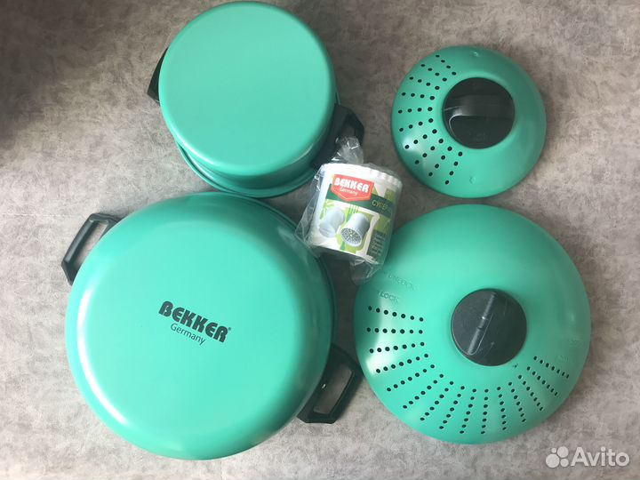 Набор кастрюль новый