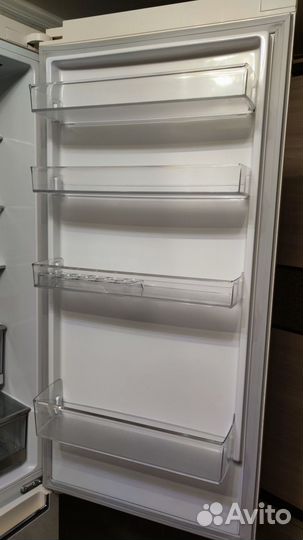 Большой холодильник LG 419л