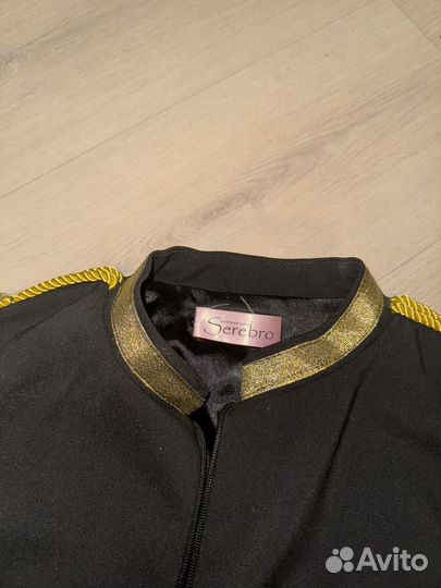 Пиджак в гусарском стиле