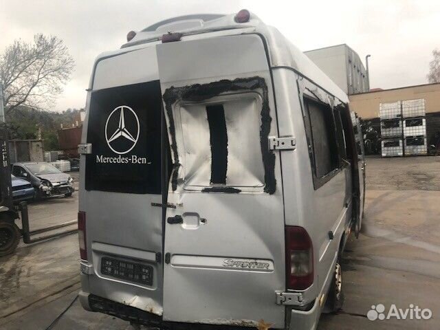 Насос водяной Mercedes Sprinter, 2003