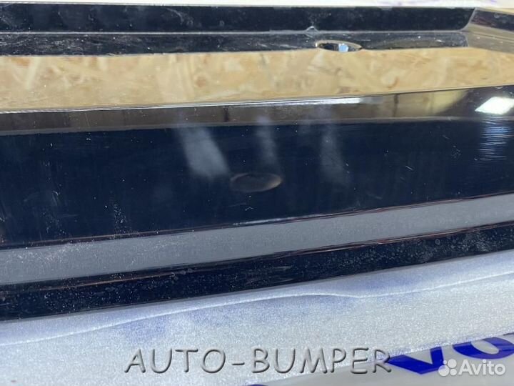 Volvo XC40 2017- Накладка заднего бампера