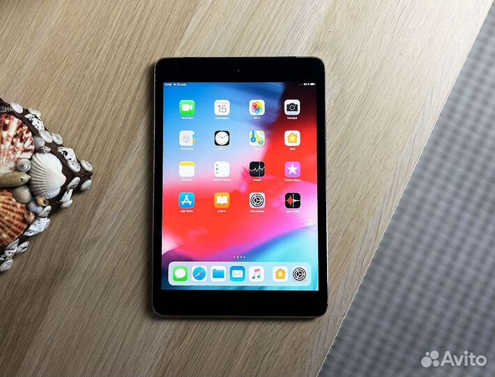 iPad Mini WI-FI + Cellular LTE Tablet