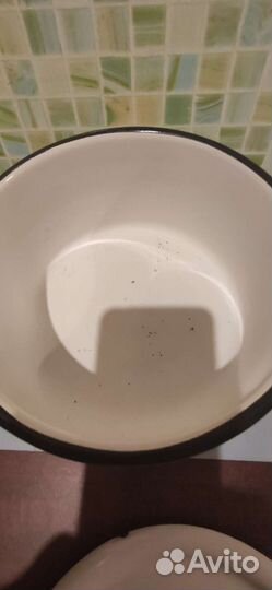 Кастрюли, кружки эмалированные