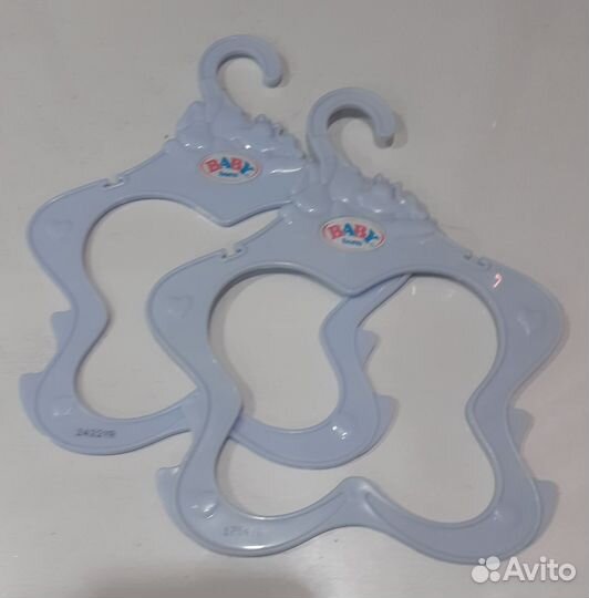 Вещи и вешалки для беби бон