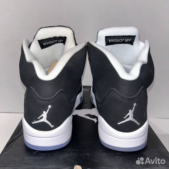 Air Jordan 5 - Moonlight