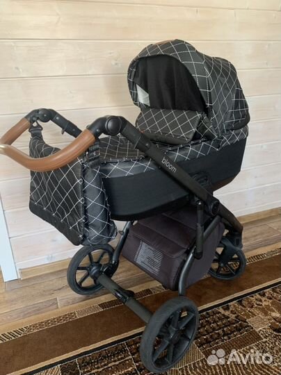 Коляска 2 в 1 Roan Bloom