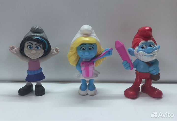 Смурфики, набор игрушек из Макдоналдса и киндеры