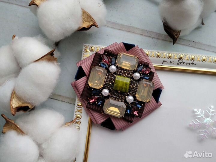 Брошь ручной работы