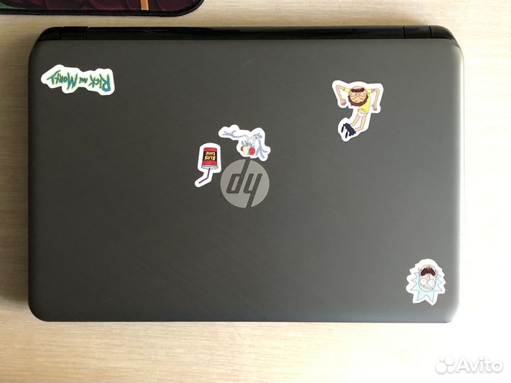 Ноутбук HP Pavilion 15-r200 не игровой