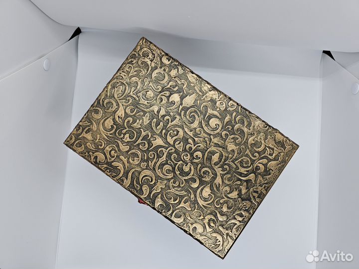 Шкатулка ручной работы «Красное и черное»