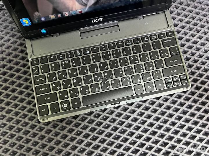 Планшет Acer Iconia Tab W501 (12)