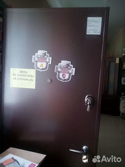 Входные двери выставочный