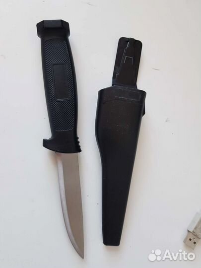 Нож туристический