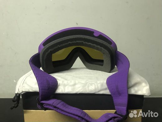 Сноуборд / горнолыжная маска VonZipper