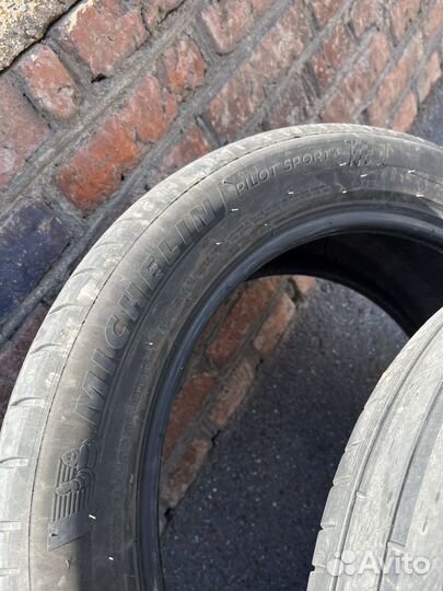 Michelin Pilot Sport 4 235/50 R18