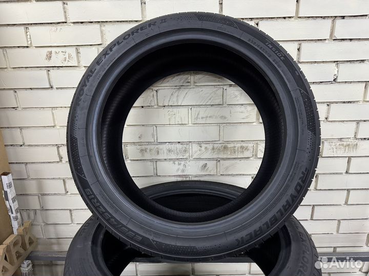 Royal Black Royal Explorer II 235/45 R19 99W