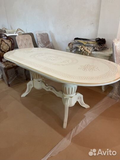 Стол новый