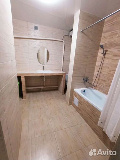 Укладка керамической плитки, ремонт в ванной